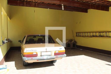 Casa à venda com 347m², 3 quartos e 5 vagasGaragem