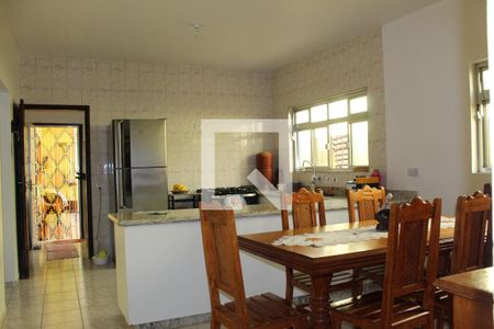 Casa à venda com 347m², 3 quartos e 5 vagasCozinha
