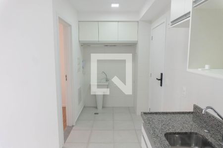 Sala/Cozinha de apartamento para alugar com 2 quartos, 37m² em Bela Vista, São Paulo