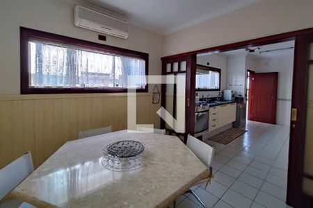 Casa à venda com 640m², 4 quartos e 5 vagasCopa