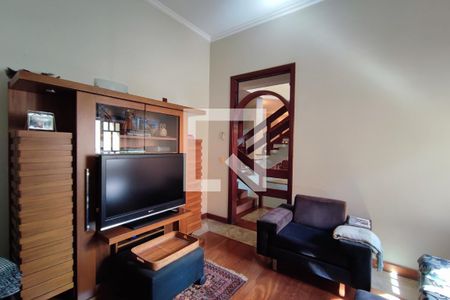 Casa à venda com 640m², 4 quartos e 5 vagasSala de TV