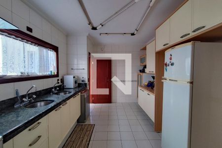 Casa à venda com 640m², 4 quartos e 5 vagasCozinha