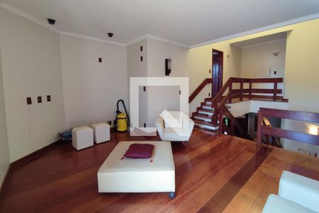 Casa à venda com 640m², 4 quartos e 5 vagasSala 2