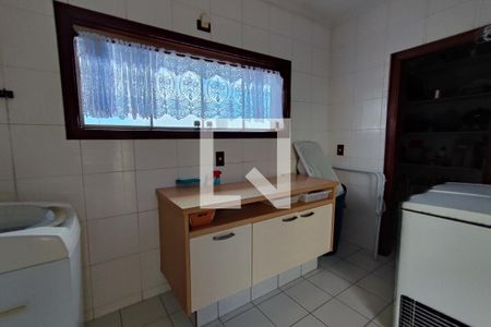 Casa à venda com 640m², 4 quartos e 5 vagasÁrea de Serviço