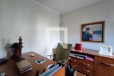 Casa à venda com 640m², 4 quartos e 5 vagasEscritório