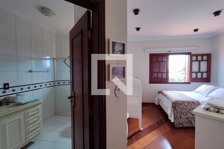 Casa à venda com 640m², 4 quartos e 5 vagasQuarto Suíte 