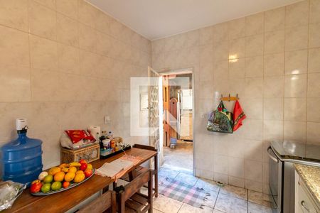 Casa à venda com 162m², 3 quartos e 3 vagas Casa à venda com 162m², 3 quartos e 3 vagasCozinha