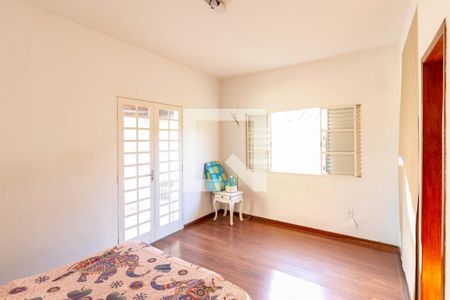 Casa à venda com 162m², 3 quartos e 3 vagas Casa à venda com 162m², 3 quartos e 3 vagasQuarto Suíte