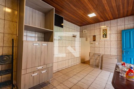 Casa à venda com 250m², 2 quartos e 3 vagas Casa à venda com 250m², 2 quartos e 3 vagasCozinha