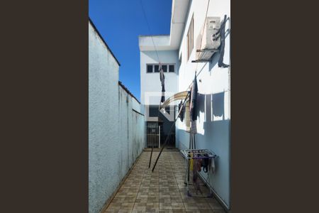 Casa à venda com 360m², 4 quartos e 3 vagas Casa à venda com 360m², 4 quartos e 3 vagasQuintal