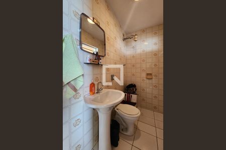 Casa à venda com 360m², 4 quartos e 3 vagas Casa à venda com 360m², 4 quartos e 3 vagasBanheiro da Área de Serviço