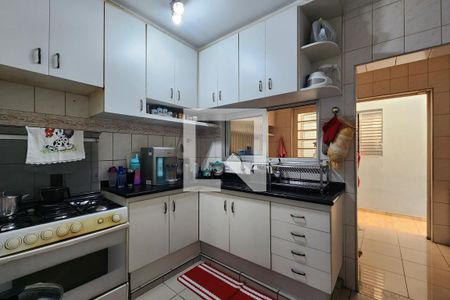 Casa à venda com 360m², 4 quartos e 3 vagas Casa à venda com 360m², 4 quartos e 3 vagasCozinha