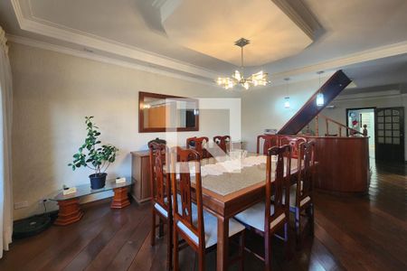 Casa à venda com 360m², 4 quartos e 3 vagas Casa à venda com 360m², 4 quartos e 3 vagasSala de Jantar 1