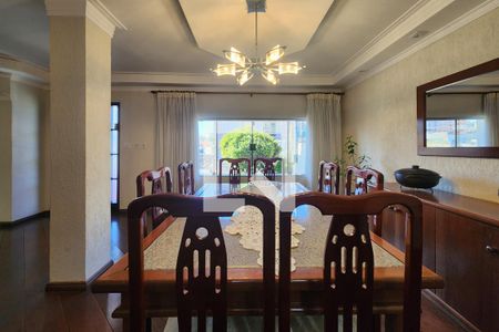 Casa à venda com 360m², 4 quartos e 3 vagas Casa à venda com 360m², 4 quartos e 3 vagasSala de Jantar 1