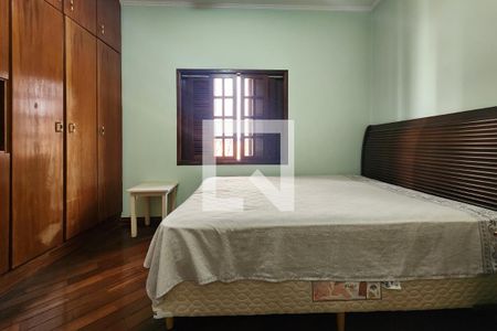 Casa à venda com 360m², 4 quartos e 3 vagas Casa à venda com 360m², 4 quartos e 3 vagasSuíte 4