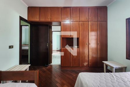 Casa à venda com 360m², 4 quartos e 3 vagas Casa à venda com 360m², 4 quartos e 3 vagasSuíte 4