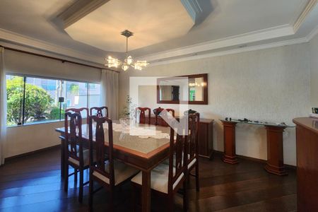 Casa à venda com 360m², 4 quartos e 3 vagas Casa à venda com 360m², 4 quartos e 3 vagasSala de Jantar 1