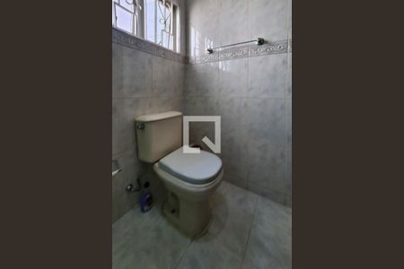 Casa à venda com 360m², 4 quartos e 3 vagas Casa à venda com 360m², 4 quartos e 3 vagasBanheiro da Suíte 3/4