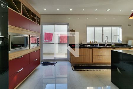 Casa à venda com 480m², 3 quartos e 10 vagas Casa à venda com 480m², 3 quartos e 10 vagasCozinha