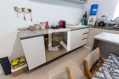 Casa para alugar com 170m², 3 quartos e 6 vagasCozinha - Armários