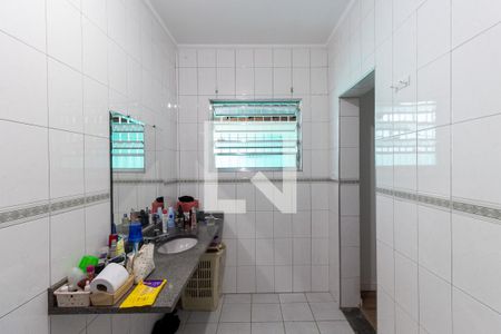 Casa para alugar com 170m², 3 quartos e 6 vagasBanheiro da Suíte
