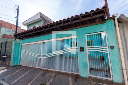 Casa para alugar com 170m², 3 quartos e 6 vagasFachada
