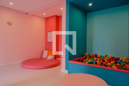 Apartamento à venda com 28m², 1 quarto e sem vaga Apartamento à venda com 28m², 1 quarto e sem vagaBrinquedoteca