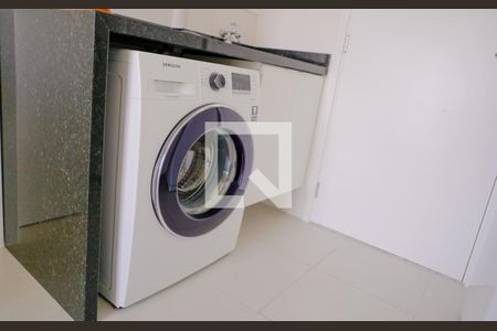 Apartamento à venda com 28m², 1 quarto e sem vaga Apartamento à venda com 28m², 1 quarto e sem vagaÁrea de Serviço