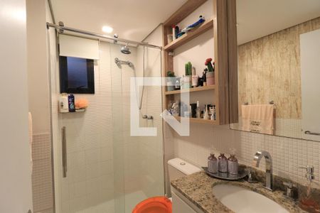 Apartamento à venda com 80m², 3 quartos e 2 vagas Apartamento à venda com 80m², 3 quartos e 2 vagasBanheiro Corredor