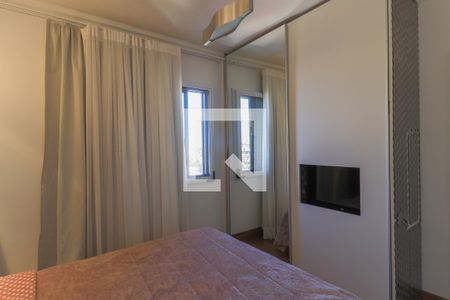Apartamento à venda com 80m², 3 quartos e 2 vagas Apartamento à venda com 80m², 3 quartos e 2 vagasSuíte