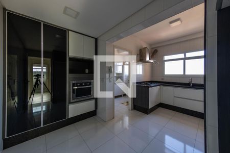 Apartamento à venda com 276m², 3 quartos e 4 vagasCozinha