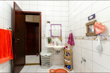 Casa à venda com 172m², 4 quartos e 4 vagas Casa à venda com 172m², 4 quartos e 4 vagasBanheiro 2