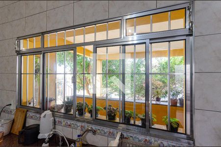 Casa à venda com 172m², 4 quartos e 4 vagas Casa à venda com 172m², 4 quartos e 4 vagasCozinha 2