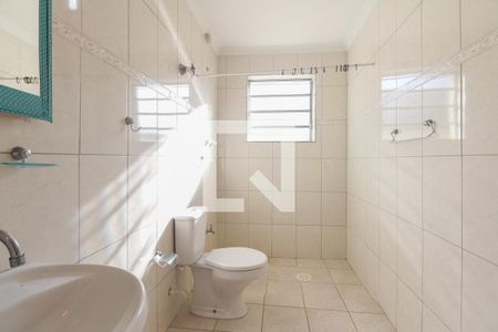 Casa à venda com 250m², 5 quartos e 2 vagas Casa à venda com 250m², 5 quartos e 2 vagasBanheiro - Casa 01