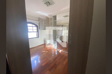 Quarto 2 de casa para alugar com 3 quartos, 170m² em Vila Mesquita, São Paulo