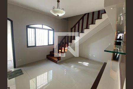 Sala 1 de casa para alugar com 3 quartos, 170m² em Vila Mesquita, São Paulo