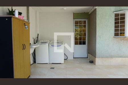 Casa à venda com 110m², 3 quartos e 2 vagasÁrea comum