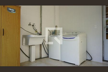 Casa à venda com 110m², 3 quartos e 2 vagasÁrea comum