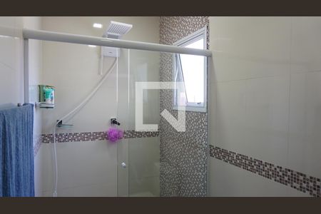 Casa à venda com 110m², 3 quartos e 2 vagasBanheiro