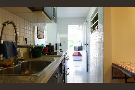 Casa à venda com 110m², 3 quartos e 2 vagasCozinha