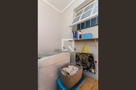 Casa à venda com 220m², 3 quartos e 3 vagas Casa à venda com 220m², 3 quartos e 3 vagasÁrea de Serviço 2