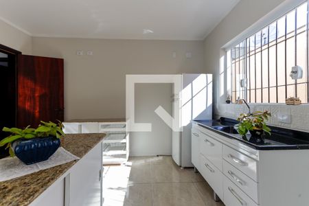 Casa à venda com 220m², 3 quartos e 3 vagas Casa à venda com 220m², 3 quartos e 3 vagasCozinha 2