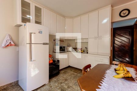 Casa à venda com 220m², 3 quartos e 3 vagas Casa à venda com 220m², 3 quartos e 3 vagasCozinha 1