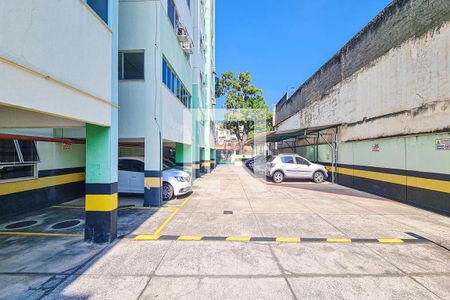 Apartamento à venda com 48m², 2 quartos e 1 vaga Apartamento à venda com 48m², 2 quartos e 1 vagaGaragem