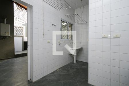 Casa para alugar com 140m², 3 quartos e 2 vagas Casa para alugar com 140m², 3 quartos e 2 vagasLavanderia