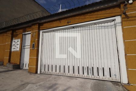 Casa à venda com 110m², 3 quartos e 1 vaga Casa à venda com 110m², 3 quartos e 1 vagaFachada condomínio