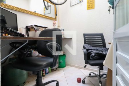 Casa à venda com 110m², 3 quartos e 1 vaga Casa à venda com 110m², 3 quartos e 1 vagaEscritório