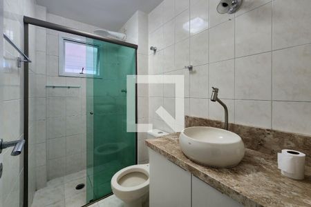 Apartamento à venda com 68m², 2 quartos e 1 vaga Apartamento à venda com 68m², 2 quartos e 1 vagaBanheiro