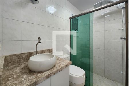 Apartamento à venda com 68m², 2 quartos e 1 vaga Apartamento à venda com 68m², 2 quartos e 1 vagaBanheiro da Suíte