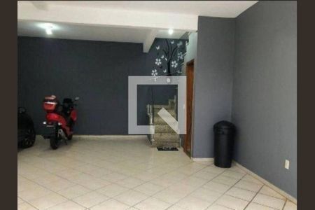 Casa à venda com 3 quartos, 189m² em Vila Pires, Santo André